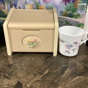 Pretty wooden recipe box